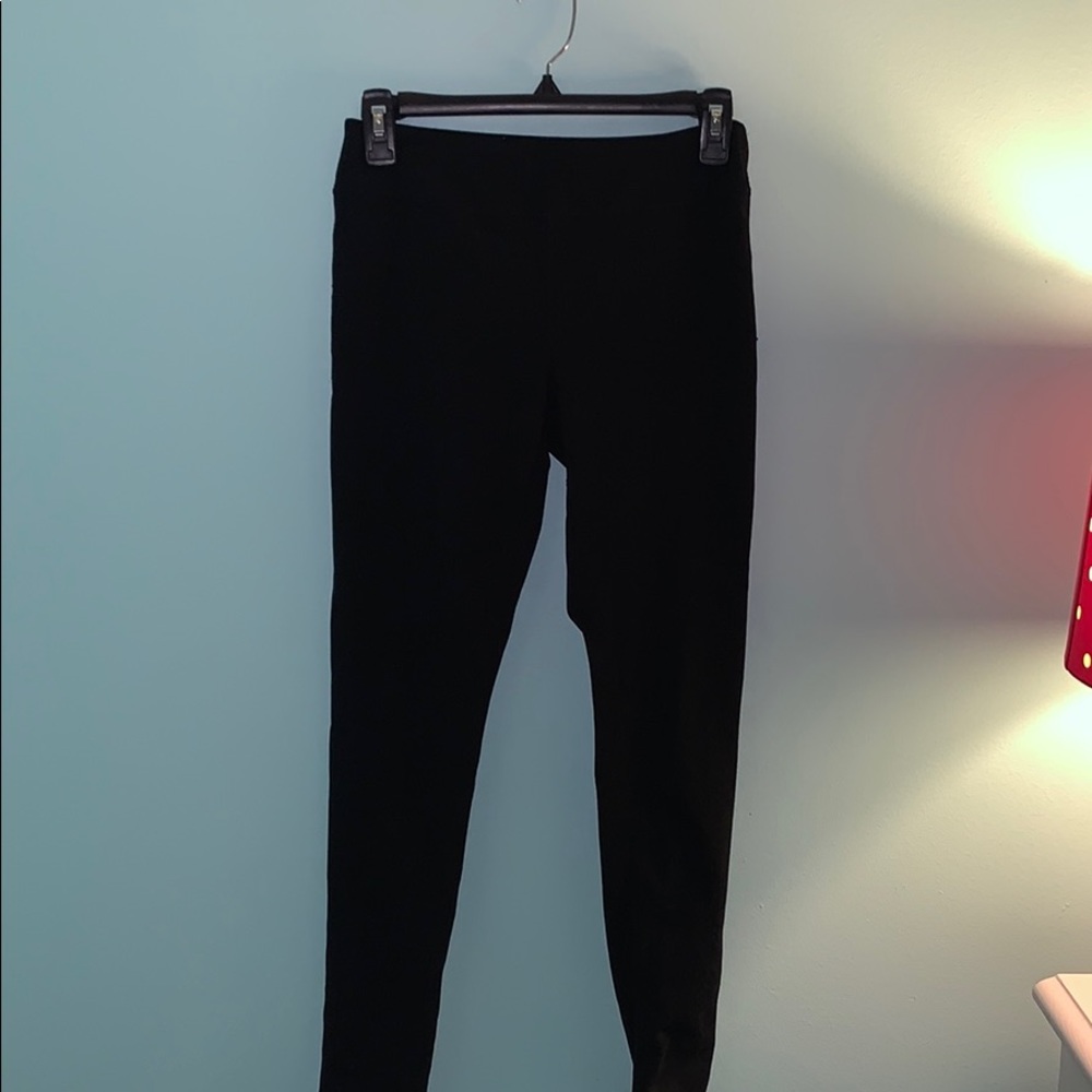 Athletic leggings